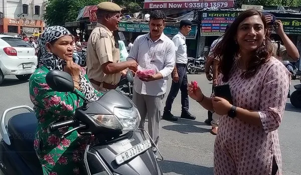 Udaipur: यातायात संबंधी नियमों की पालना को लेकर प्रशासन ने चलाया अनूठा प्रयास 