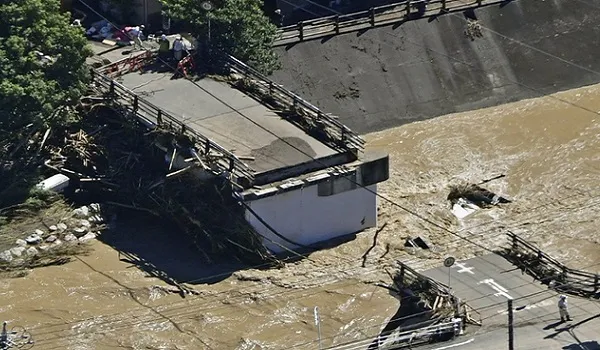 Typhoon Talas: जापान में भारी बारिश से जनजीवन प्रभावित, तालाब में डूबने से व्यक्ति की मौत