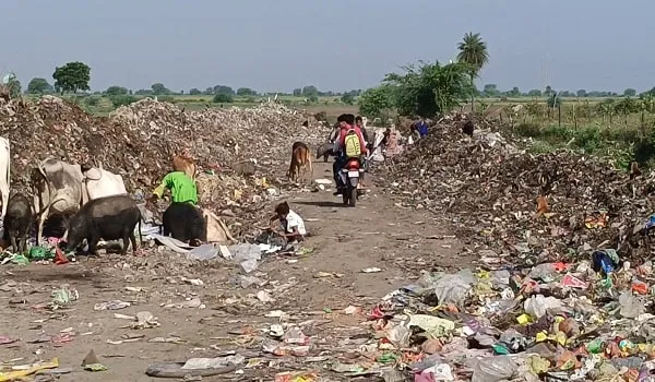 Baran: कचरा बना नगरपालिका का सिरदर्द, राहगीरों के लिए भारी मुसीबत 