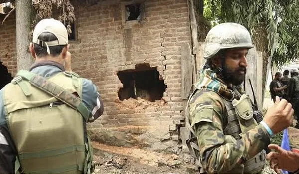Jammu-Kashmir के बारामूला जिले में मुठभेड़, दो आतंकवादी मारे गए