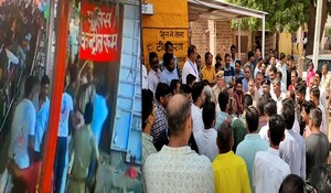 Jaisalmer News: रामदेवरा चिकित्सा प्रभारी को पुलिसकर्मी ने मारा थप्पड़, विरोध में सभी मेडिकल चौकी और हॉस्पिटल बंद