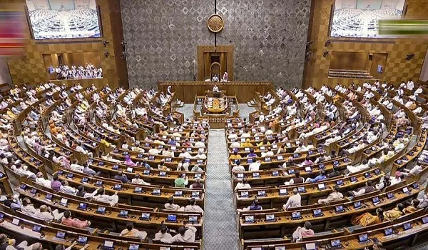 लोकसभा में महिला आरक्षण बिल पास, बिल के पक्ष में पड़े 454 वोट, विरोध में 2 वोट