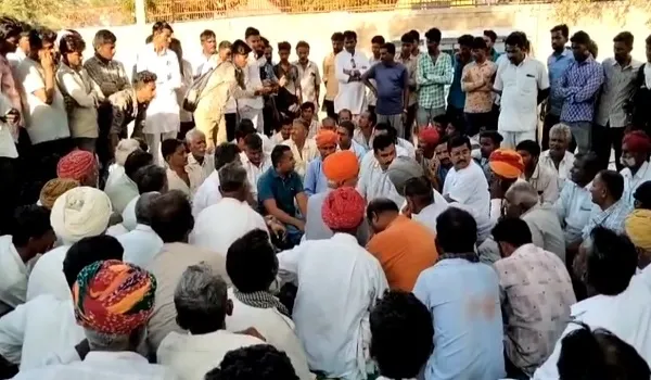 Jaisalmer News: युवक की संदिग्ध मौत के बाद हंगामा, परिजनों ने मोर्चरी के बाहर प्रदर्शन जारी