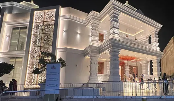 Dubai में आम लोगों के लिए खुला नया भव्य हिंदू मंदिर, लोगों ने यूएई सरकार का जताया आभार