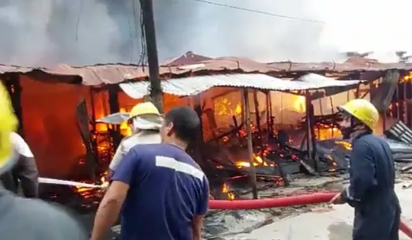 Arunachal Pradesh: प्रदेश के सबसे पुराने बाजार में लगी आग, कम से कम 700 दुकानें जलकर हुईं खाक 