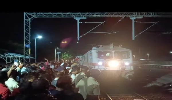सांसद दुष्यंत सिंह ने दयोदय ट्रेन को दिखाई हरी झंडी, क्षेत्र के लोगों को मिलेगी सुविधा