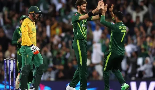 PAK vs SA: वर्ल्ड कप में साउथ अफ्रीका और पाकिस्तान के बीच मुकाबला कल, जीत को तरस रही बाबर आजम की टीम के लिए होगी चुनौती