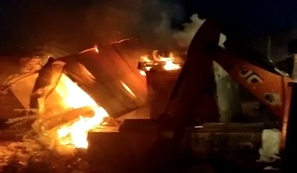 Jaisalmer News: 2 अस्थायी दुकानों में लगी आग. लाखों का सामान जलकर राख, समय पर नहीं पहुंच पाई फायर ब्रिगेड