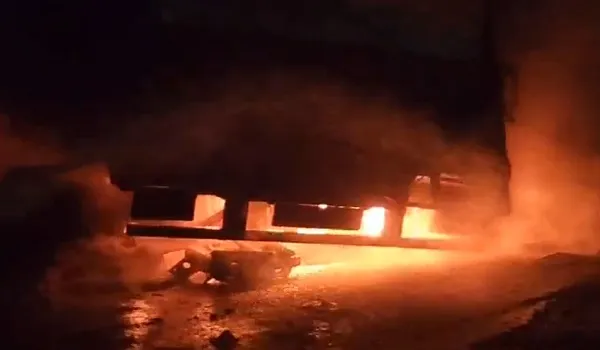 Sirohi News: दो ट्रेलरों में भिड़ंत से लगी भीषण आग, ड्राइवर-खलासी जिंदा जले
