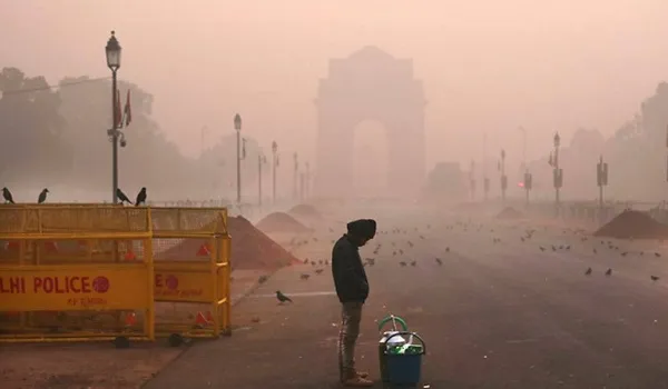 Delhi AQI: राष्ट्रीय राजधानी में मौसम की बेहतर परिस्थिती,वायु गुणवत्ता में मामूली सुधार
