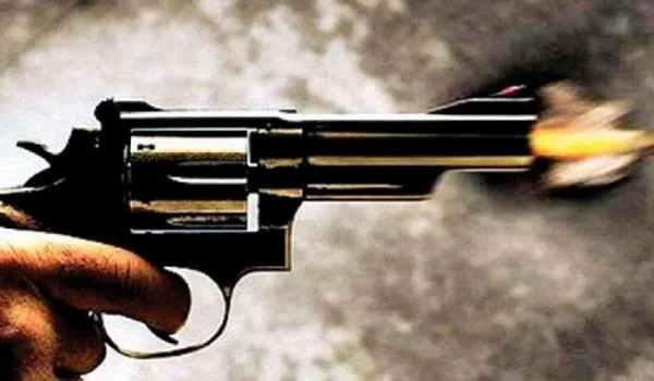 Uttar Pradesh: प्रयागराज के हंडिया में व्यक्ति की गोली मारकर हत्या
