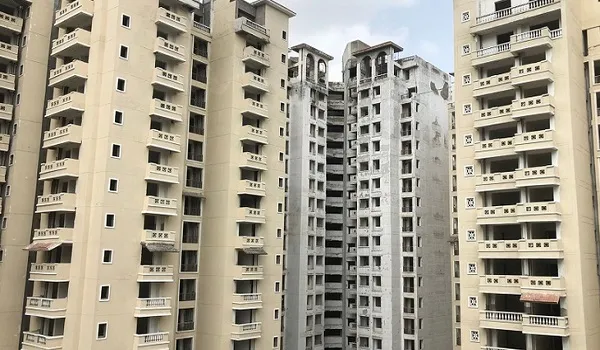 Noida के बिल्डरों से संबंधित सुप्रीम कोर्ट के आदेश से बढ़ी फ्लैट खरीदारों की चिंताएँ