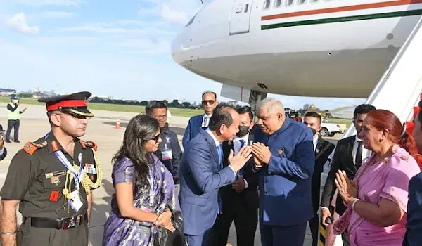 उपराष्ट्रपति जगदीप धनखड़ ने कम्बोडिया के PM हुन सेन से की मुलाकात,द्विपक्षीय संबंधों पर की चर्चा 