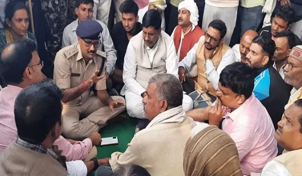 Bihar: थाने के कंप्यूटर रूम में गमछे के सहारे फांसी लगाकर बुजुर्ग ने की आत्महत्या