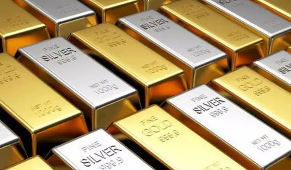 Silver-Gold Price: सोने में 30 रुपये की तेजी, चांदी 856 रुपये चढ़ी