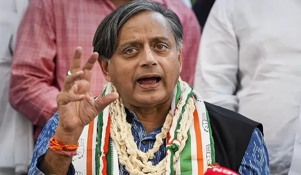 TVM मेयर का इस्तीफा सबसे पहले मांगा था- Shashi Tharoor 