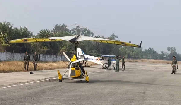 भारतीय सेना की टीम आज तलवाड़ा हवाई पट्‌टी पर उतरा माइक्रोलाइट एयरक्राफ्ट