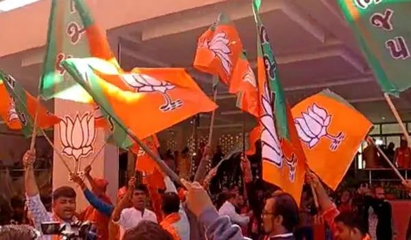 Gujarat Election Results: सबसे बड़ी जीत के बाद BJP का बयान- हमारे विकास के एजेंडे की जीत, कांग्रेस के नकारात्मक राजनीति की हार