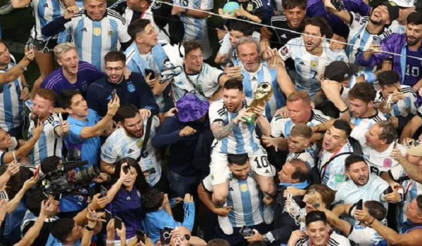 FIFA WC Finals: कांग्रेस अध्यक्ष खरगे, राहुल गांधी ने फुटबॉल विश्व कप जीतने पर अर्जेंटीना को दी शुभकामनाएं