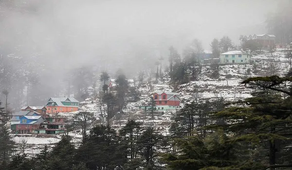  कश्मीर घाटी में ठंड बढ़ी, कई जगहों पर मौसम का सबसे कम तापमान दर्ज
